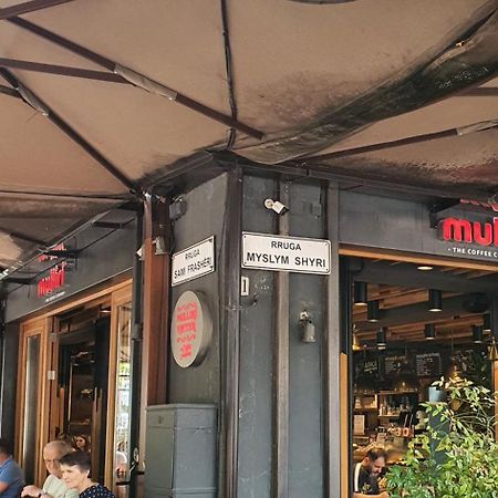 Alle'S M Shyri Studio Apartment Tiranë Eksteriør bilde