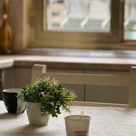 Alle'S M Shyri Studio Apartment Tiranë Eksteriør bilde
