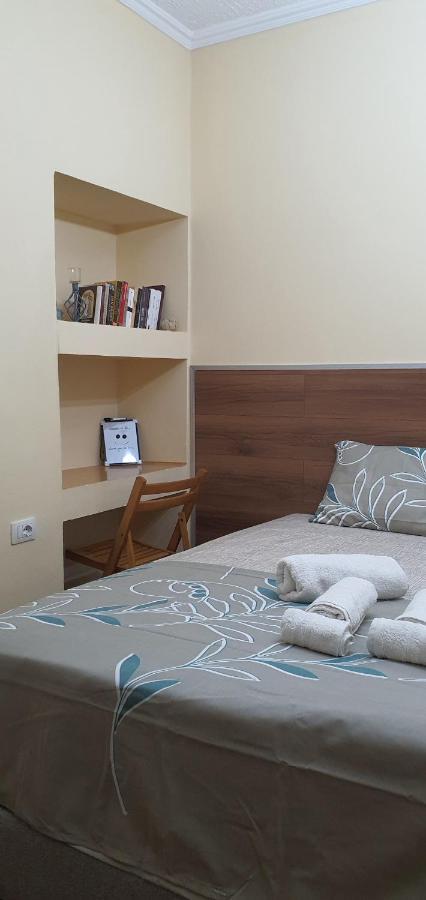 Alle'S M Shyri Studio Apartment Tiranë Eksteriør bilde